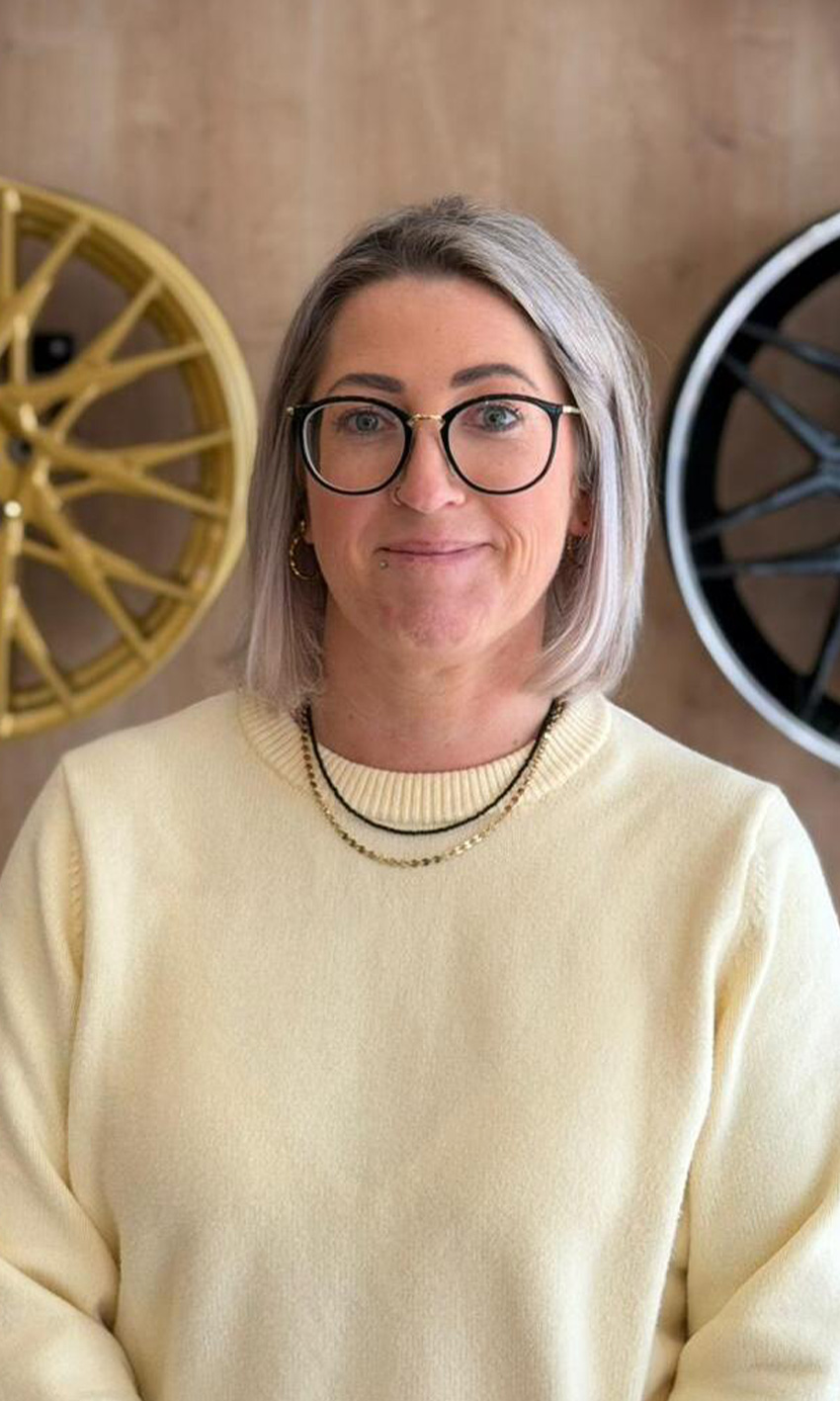 Michaela Adelsberger - Reifen Auer GmbH